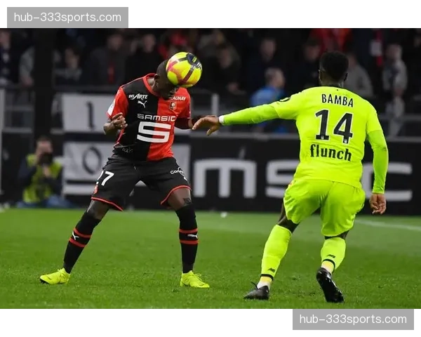 尼斯保级压力下的战术选择：控球压迫与防守反击的权衡